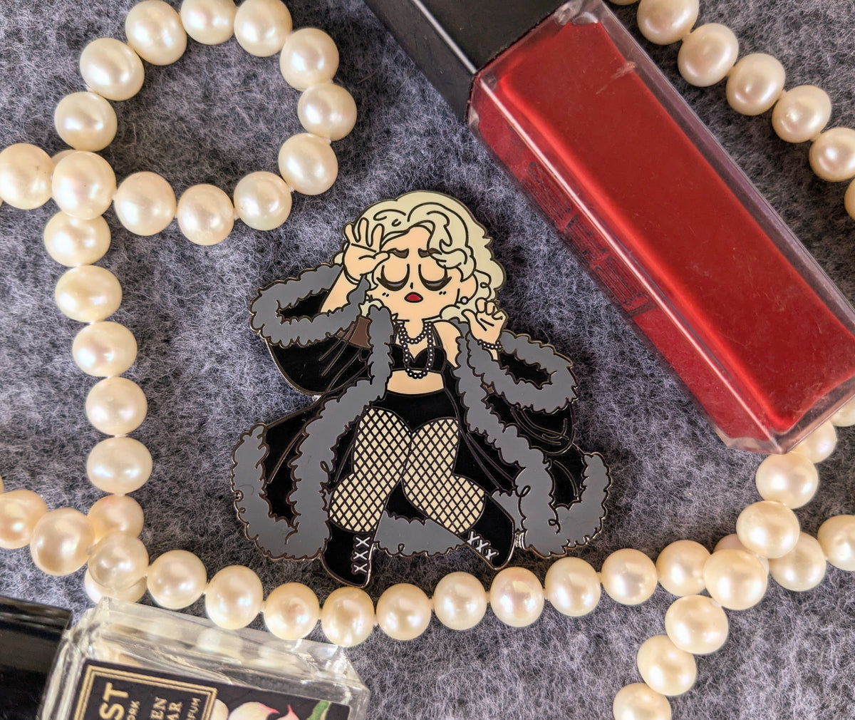 *Darling Starlet Hard Enamel Pin