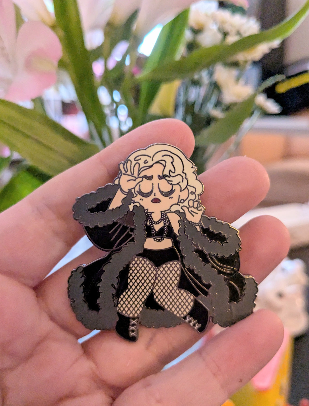 *Darling Starlet Hard Enamel Pin